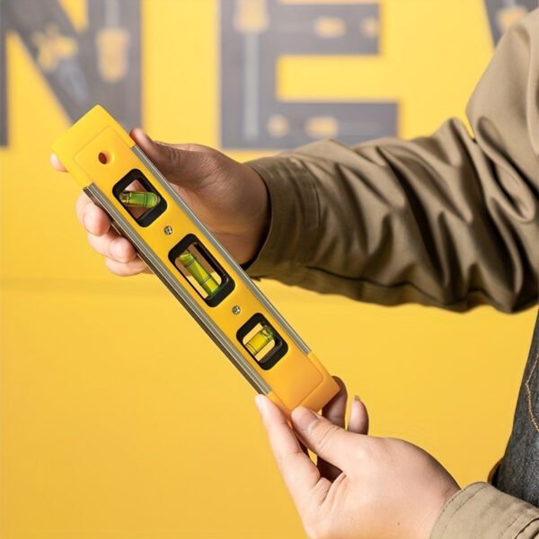 1726670805776-65d8673a9924480ba98126befe83952d-goods.jpeg 3-In-1 Magnetic Spirit Level Yellow Alloy Beam Measuring Tool